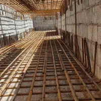 کارگر آلموتربندی