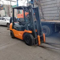 2/5تن دیزل تویوتا 7fدکل سه جک دو کشو