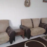 مبل و ۳ عدد عسلی