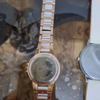 ساعت|ساعت|رباط‌کریم, رباط‌کریم|دیوار