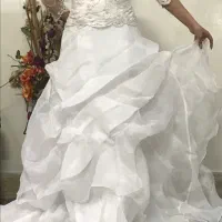 لباس عروس تمیز مرتب