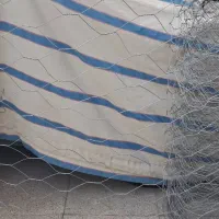 سیم توری قفس و باغچه نو