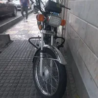 موتور هندا ۱۲۵   مدل ۹۰ در حد نو