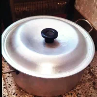 دیگ ورشو نونو