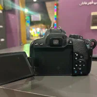 دوربین کنون ۸۰۰ d