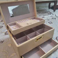 کیفیت لوازم آرایش عروس