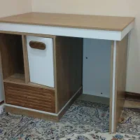 میز تحریرL مانند متحرک