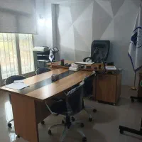 میز مدیریت با کنفرانس پویا