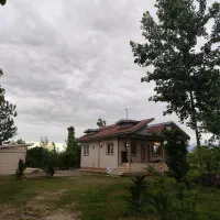 فروش ویلا بسیار زیبا و جای دنج و عالی