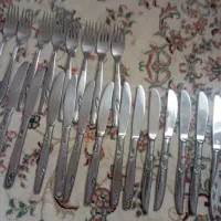 تعدادی چنگال و چاقو و کپگیر نو