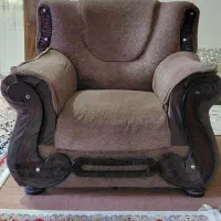 مبلمان ۷ نفره به همراه میز پذیرایی