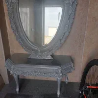 آینه و میز