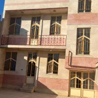 فروش درب و پنجره ساختمان مسکونی