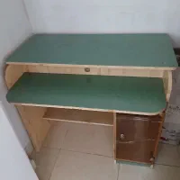 میز کامپیوترو صندلی چرخدار