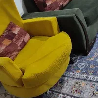 مبل راحتی 7نفزه همراه با میز که میشه برای نشیمن ..