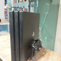 PS4 pro  تمیز و سالم  آماده بازی