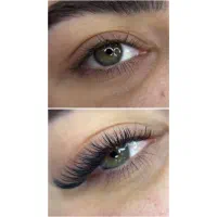 استخدام مژه کار حرفه ای
