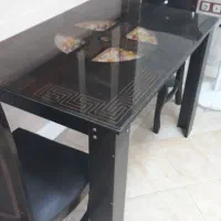 صندلی و میز ناهار خوری