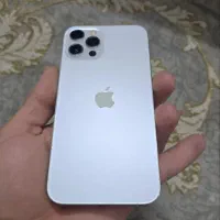 ایفون ۱۲ پرو لا کاغدی