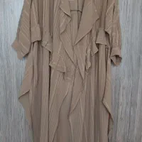 مانتو ها همگی در حد نو هستن قیمت از ۴۰۰ تا ۶۰۰