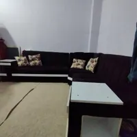 مبل راحتی ال همراه باجلومبلی