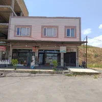 تجاری و مسکونی
