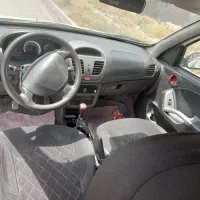 کوییک مدل ۹۸کارمندی
