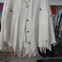چرخکار ماهر ووسط کار ودکمه زن خانم