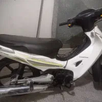 لاکی پرواز