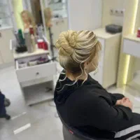 تعدادی مدل برای میکاپ و شینیون احتیاج دارم