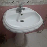 روشویی پایه دار