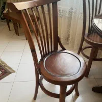 صندلی لهستانی و میز گرد