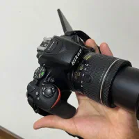 دوربین نیکون d5600 به همراه لنز ۷۰-۳۰۰