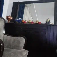همخانه باشخصیت