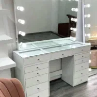 میز آرایش هالیوودی چراغ دار