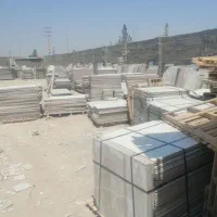کاشی سرامیک ارزان با کیفیت  پرسلان خاک سفید
