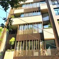 ۱۲۰ متر فول امکانات/ روبه آفتاب/ تاپ لوکیشن ظفر