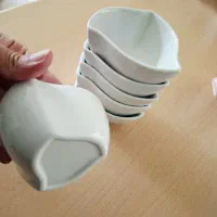 کاسه و آجیل خوری