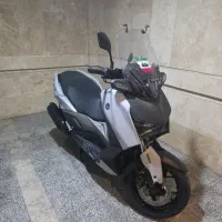 یاماها Xmax