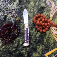 تسبیح وچاقو