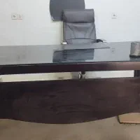میز اداری و صندلی