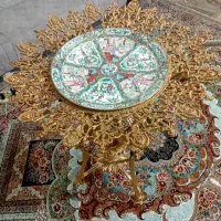 میوه خوری کنار سالنی