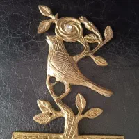 جاکلیدی و مجسمه برنزی