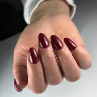 ناخن و پدیکور رامسر
