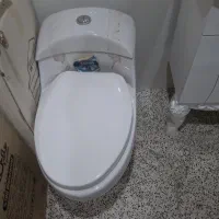 توالت فرنگی یک تکه