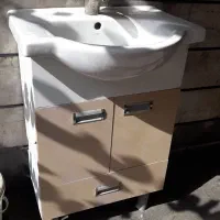 دستشویی با شیر قهرمان