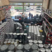 به یک کارگر آقا جهت کار در رنگ فروشی نیازمندیم