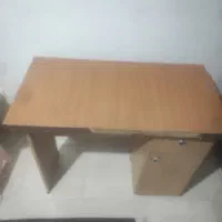 میز و صندلی
