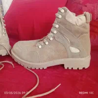 کفش کوهنوردی رافایل سایز ۴۱بسیار نرم و سبک