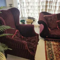 کاناپه سه نفره به همراه دو عدد تک نفره
